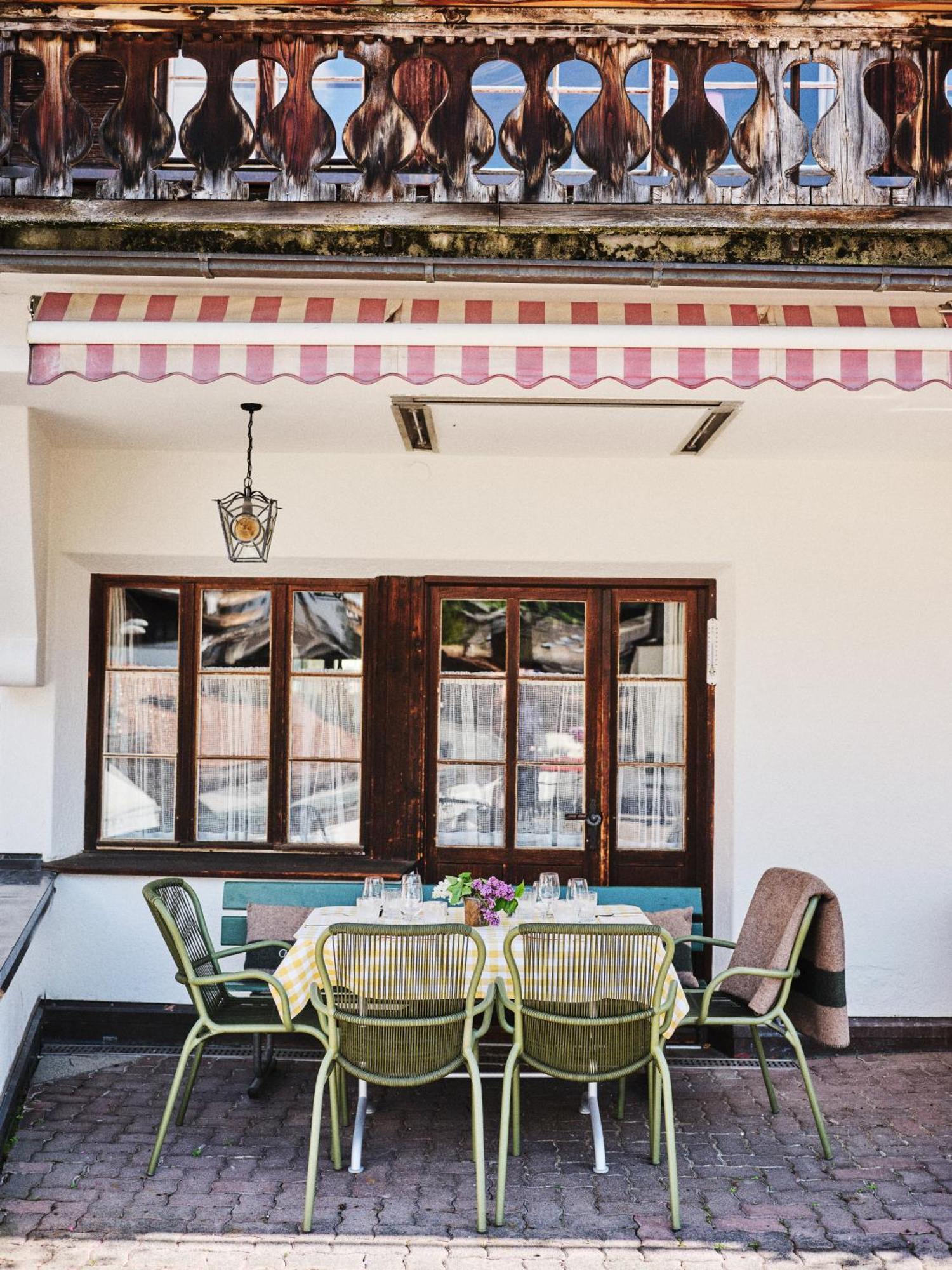 Hotel Chesa Grischuna كلوسترز المظهر الخارجي الصورة