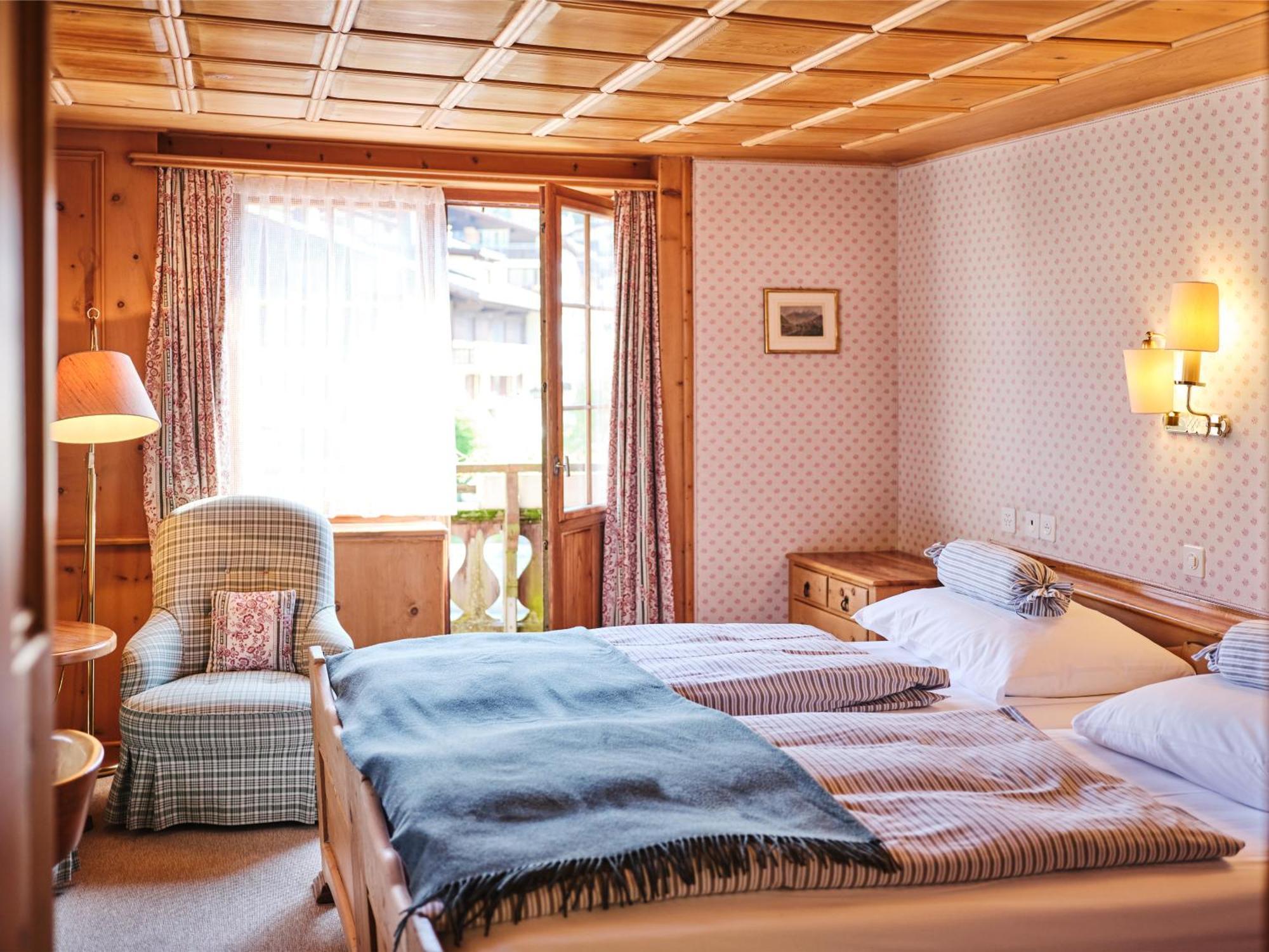 Hotel Chesa Grischuna كلوسترز المظهر الخارجي الصورة